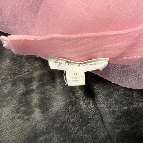 By the River Top - Picture 10 of 10